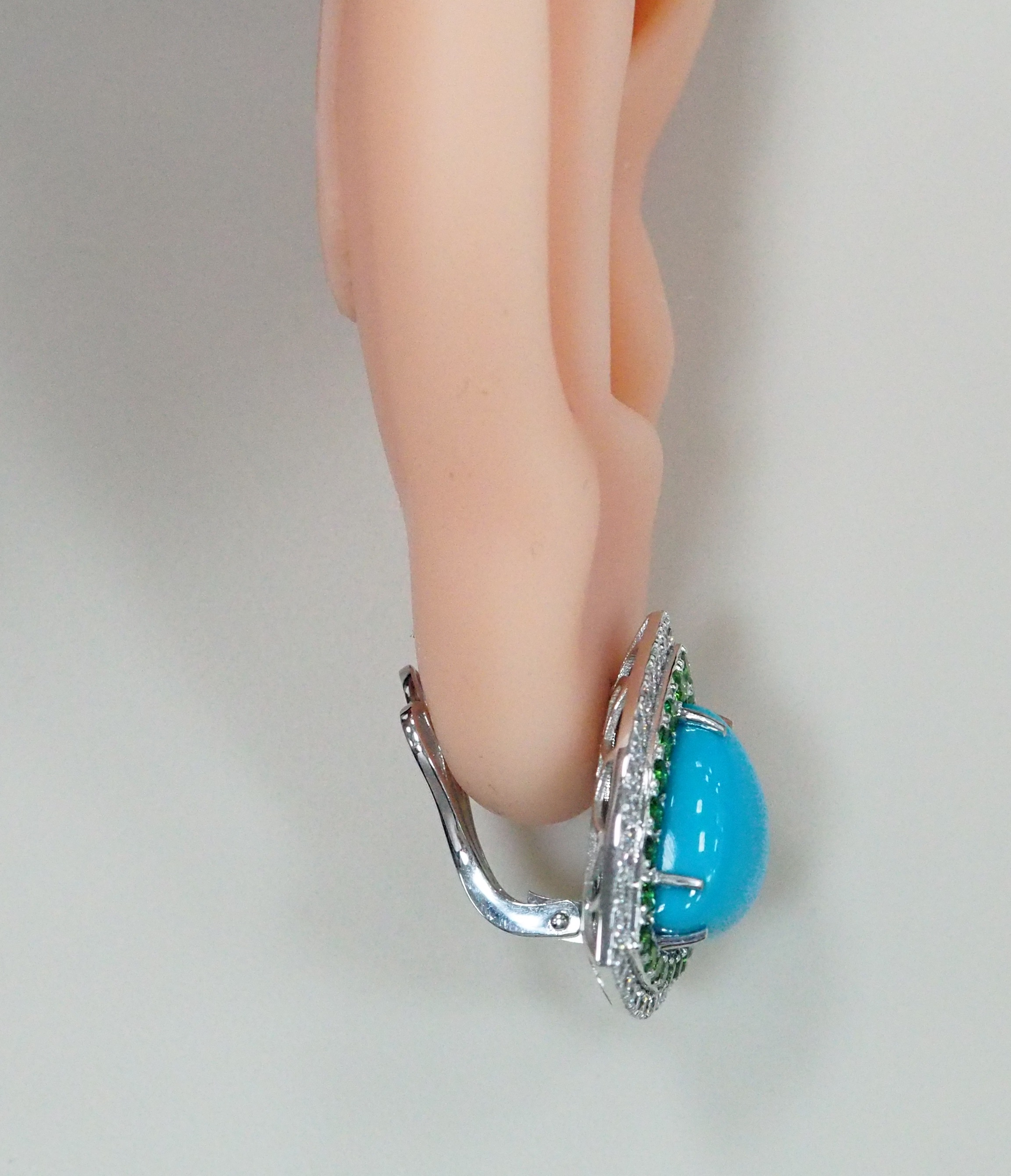 Серьги из белого золота с бирюзой